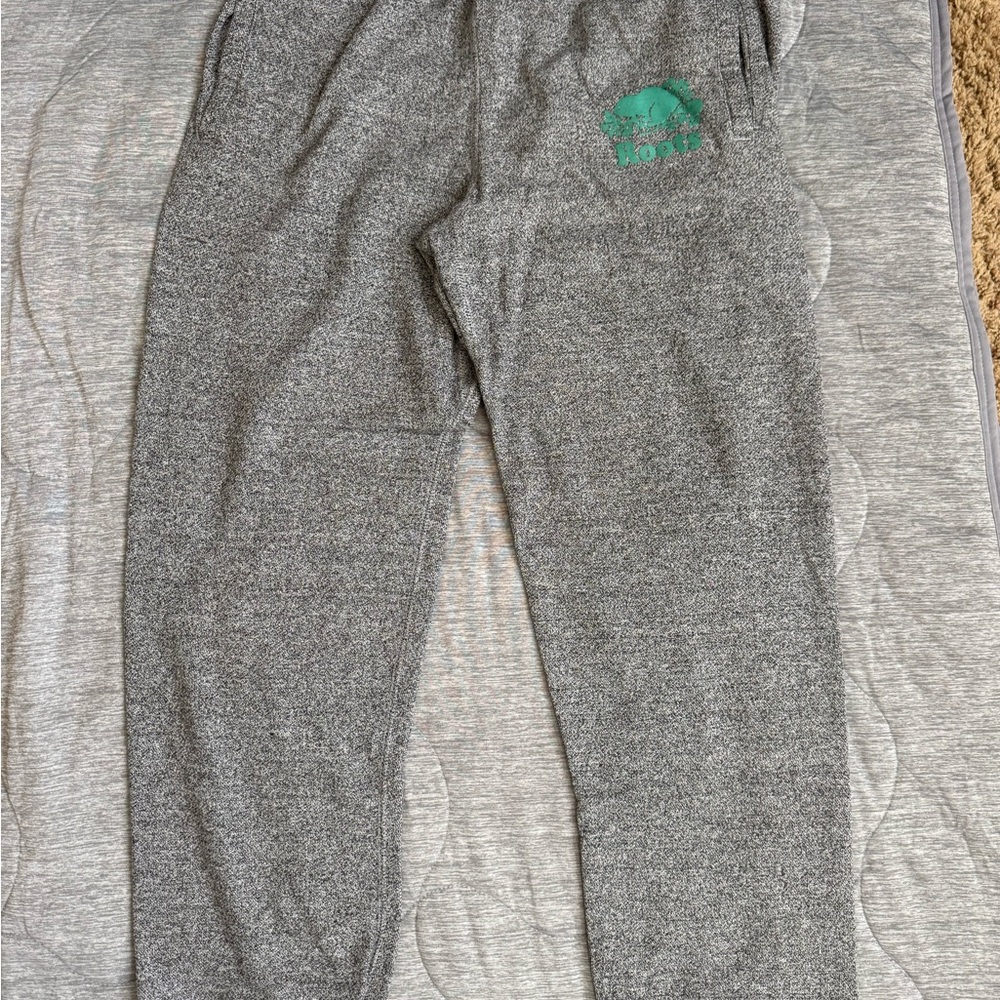 Roots gray spell out Sweatpants